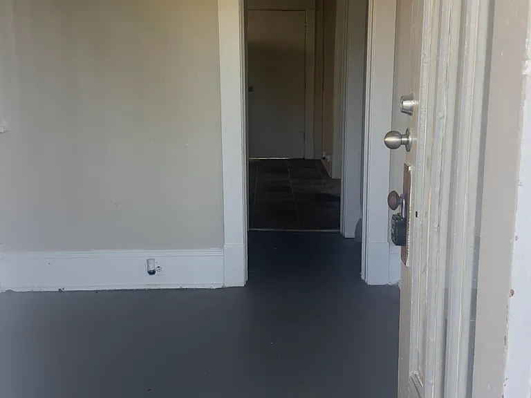 1719 Orange Ave NW — Photo 2