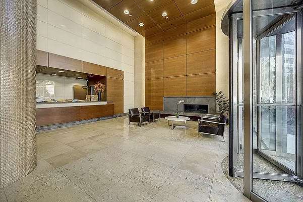 Sold by Redfin Real Estate | media 28