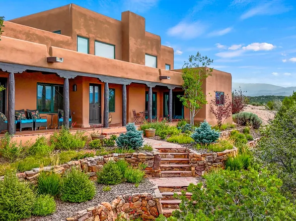 817 Calle David, Santa Fe, NM 87506