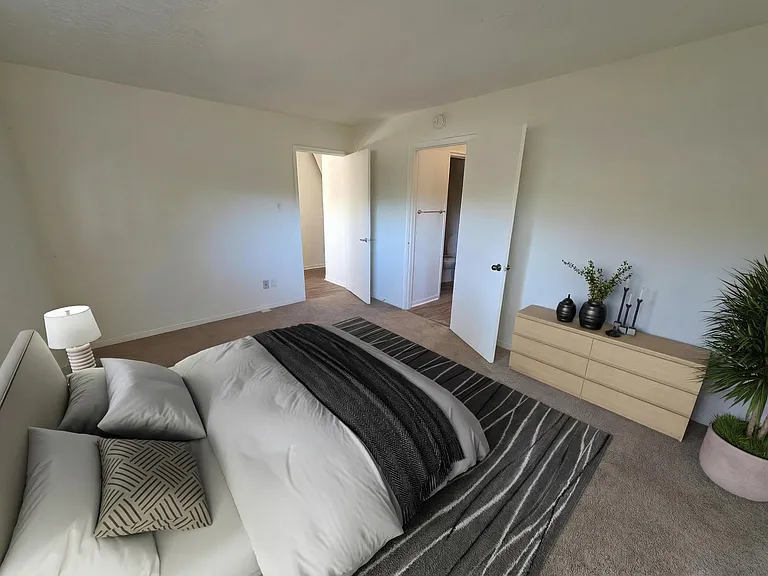 1803 Keatley Dr — Photo 8