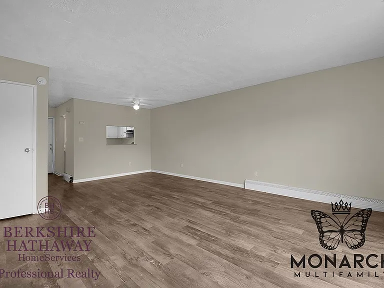 2375 Belcher Dr — Photo 25