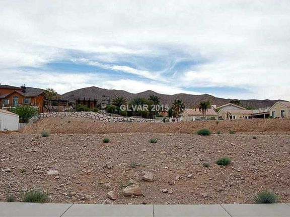 3rd image of 941 Villa Grande Way