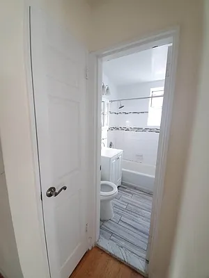 Rented by Smart NY Realty LLC | media 4