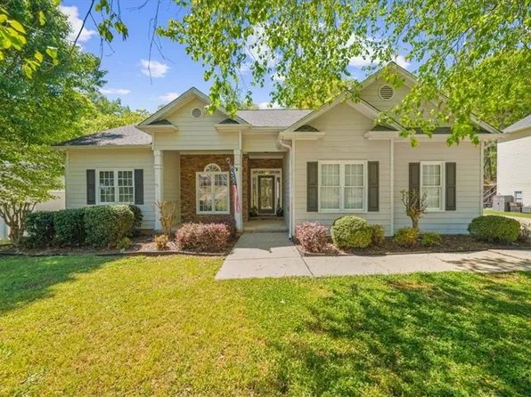 720 Walnut Ln, Woodstock, GA 30188