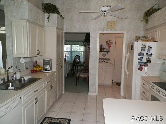 4th image of 6145 N Silver Palm Way