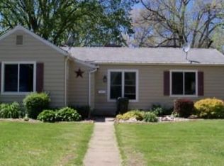 1017 Steely St, Waterloo, IA 50703