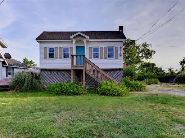 166 Messick Rd, Poquoson, VA 23662