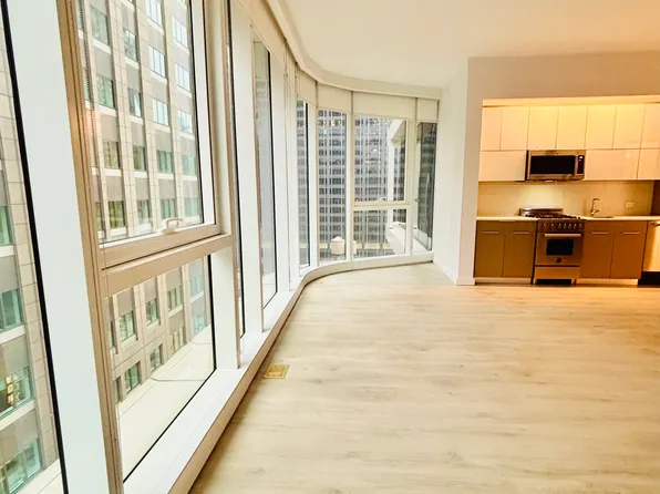 242 West 53rd Street image 12 of 20