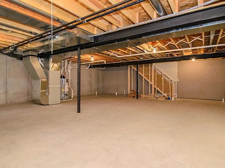 108 E Henry St #809 — Photo 19