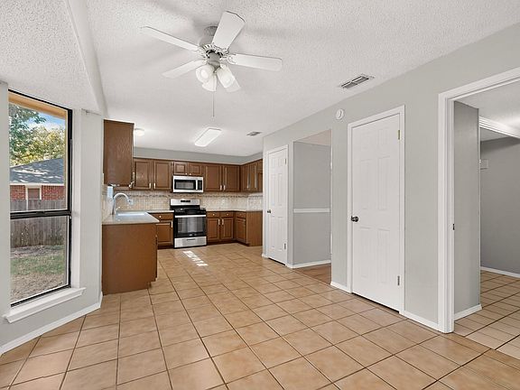 5th image of 1219 Bell Rock Cir