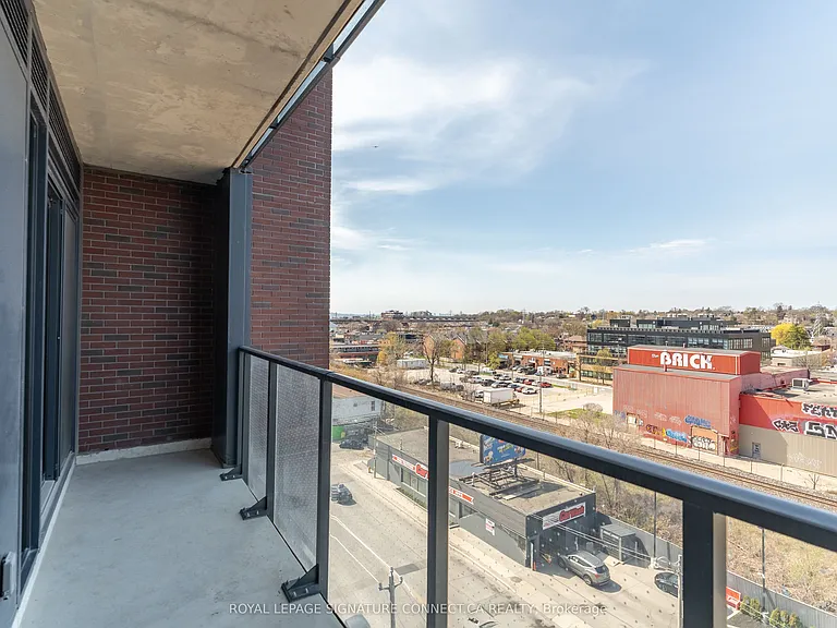 1185 Dupont St #517 — Photo 24