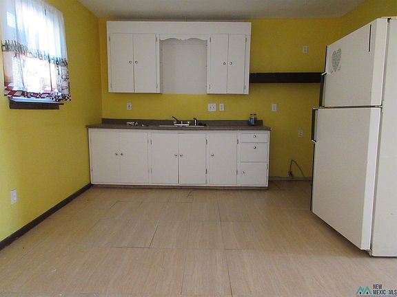 4th image of 1114 W Jefferson Ave