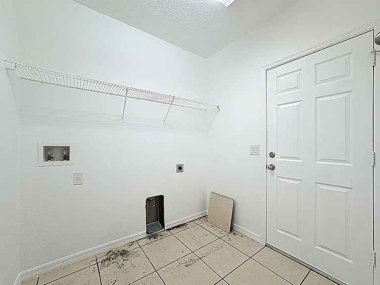662 Vitoria Rd — Photo 25