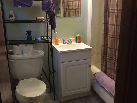 Bathroom off Bedroom