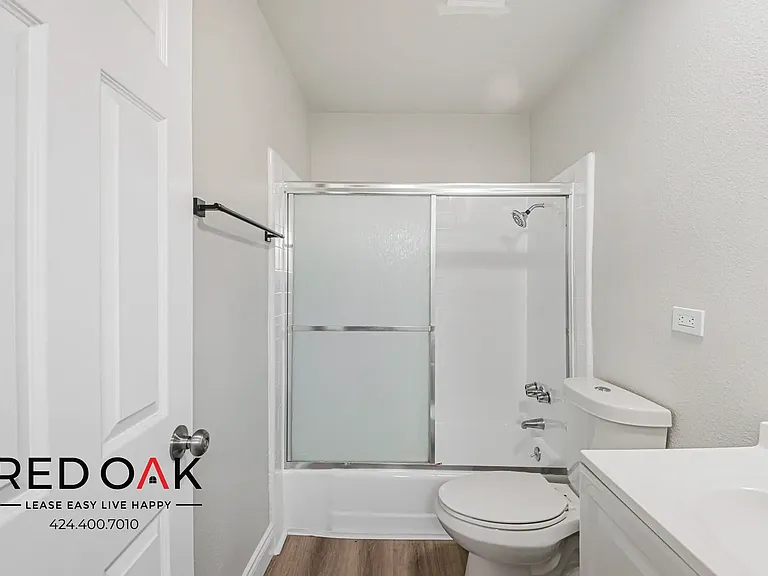 2828 Consol Ave #15B — Photo 13