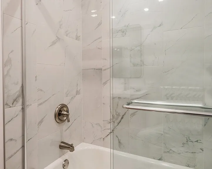 1535 W Estes Ave #G — Photo 18