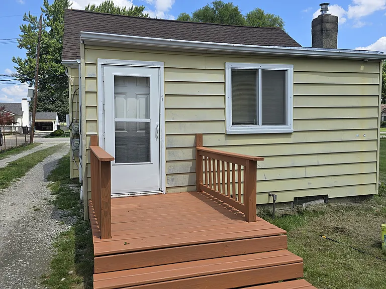 2090 Vermont Ave — Photo 15