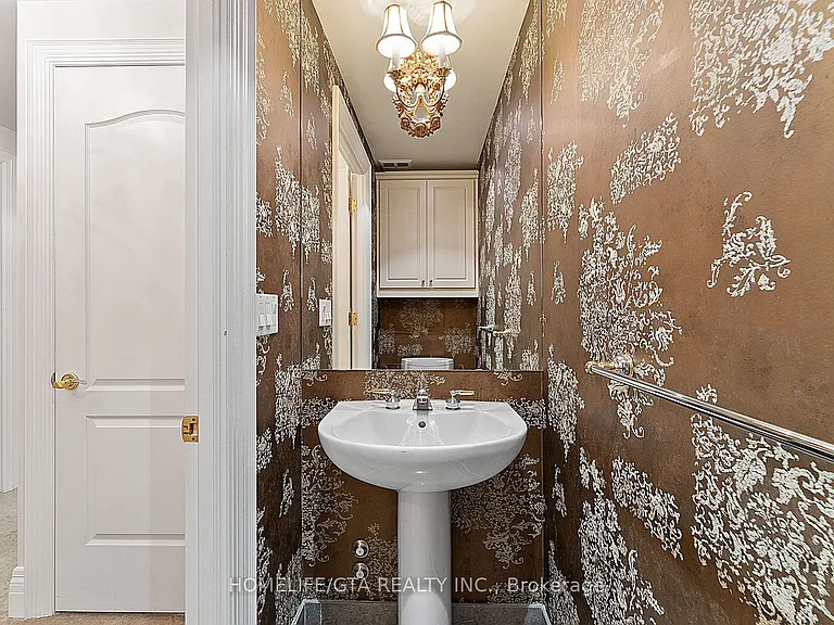 33 Delisle Ave #610 — Photo 24