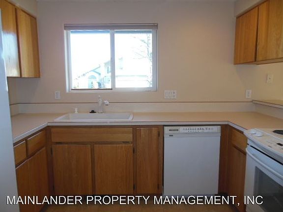 5th image of 530 SE 68th Ave