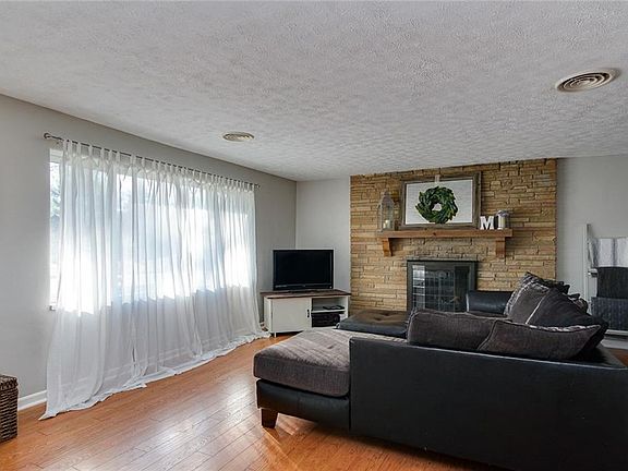 4th image of 5127 Chapin St