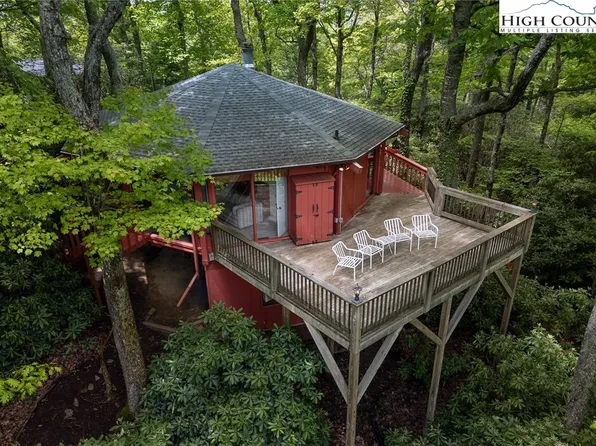 359 Westview Drive, Blowing Rock, NC 28605