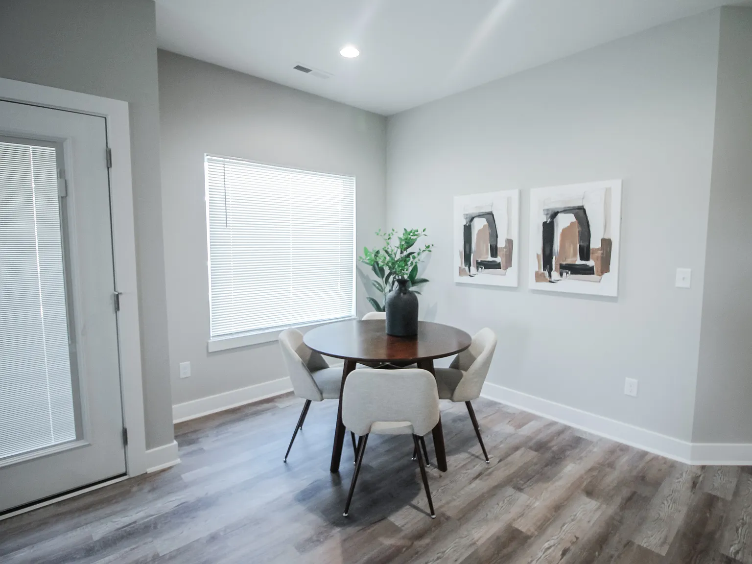 3 bed, 1160 sqft, $1,495 — Photo 3