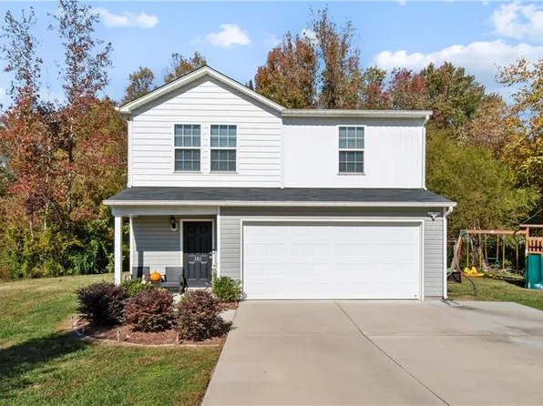 151 Old Walnut Ln, Lexington, NC 27295