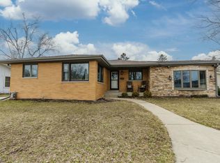 3781 Saint Andrews Blvd, Racine, WI 53405