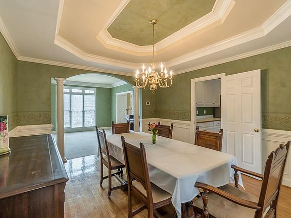 4th image of 5580 Tenbury Way