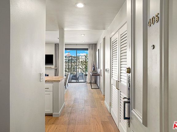 2nd image of 211 California Ave