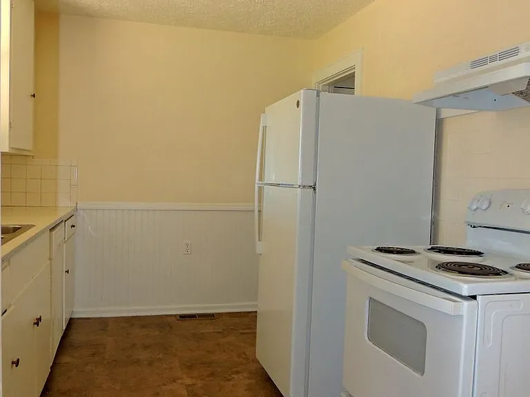 115 Park Dr — Photo 6