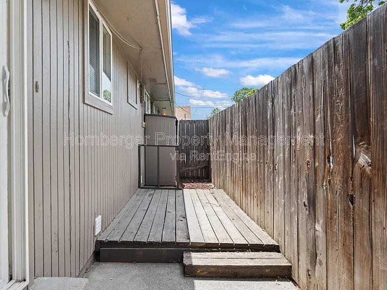 3939 N Mayfair St — Photo 25