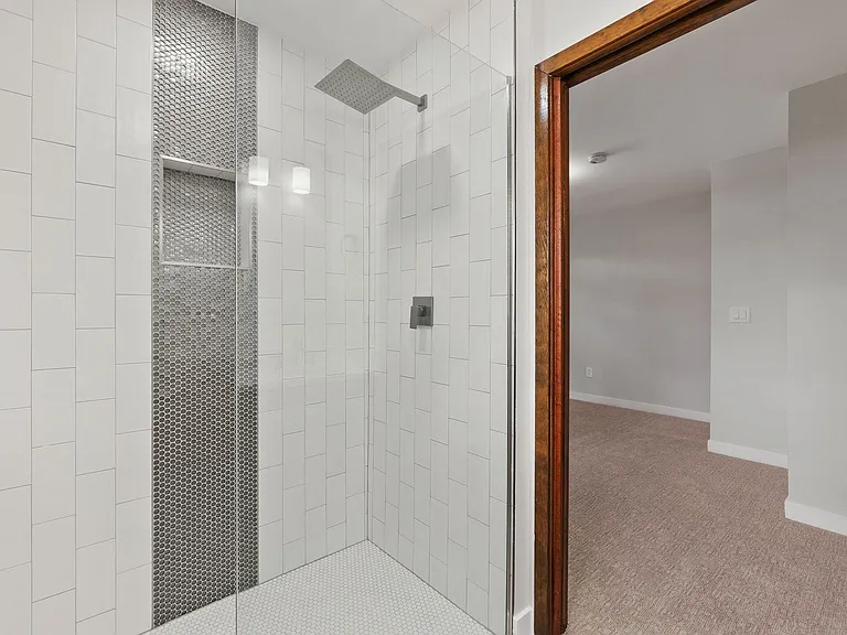 4210 Balsam St — Photo 18
