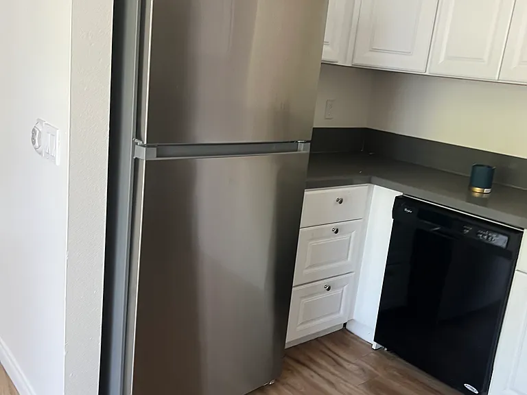 1811 E Grand Ave #86 — Photo 25