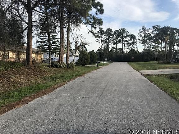 3rd image of 2521 Royal Palm Dr