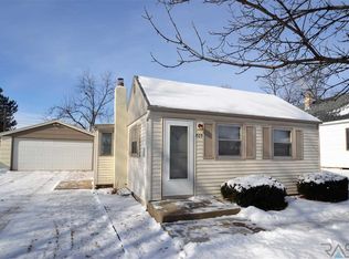 805 S Conklin Ave, Sioux Falls, SD 57103