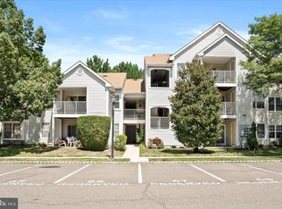 424 Walden Cir, Trenton, NJ 08691