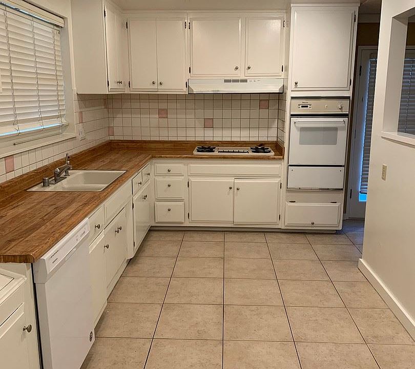 1st image of 24137 Mobile St