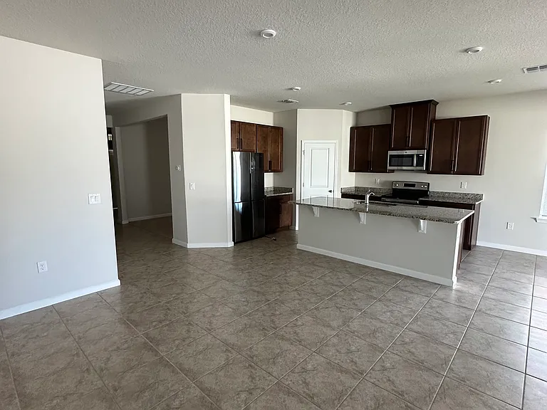 3045 Lake Tahoe St — Photo 8