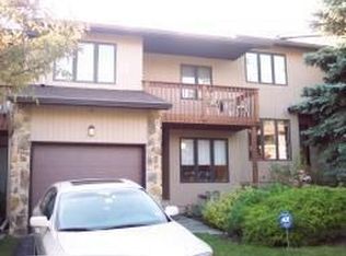 36 Woodland Dr, West Paterson, NJ 07424