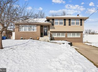 205 Avon Rd, Cherry Hill, NJ 08034