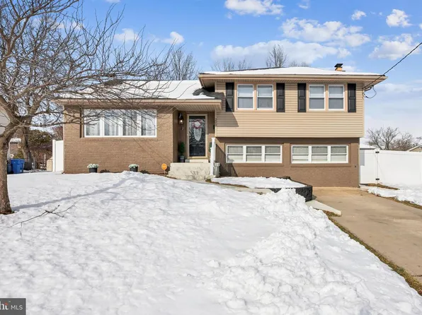 205 Avon Rd, Cherry Hill, NJ 08034