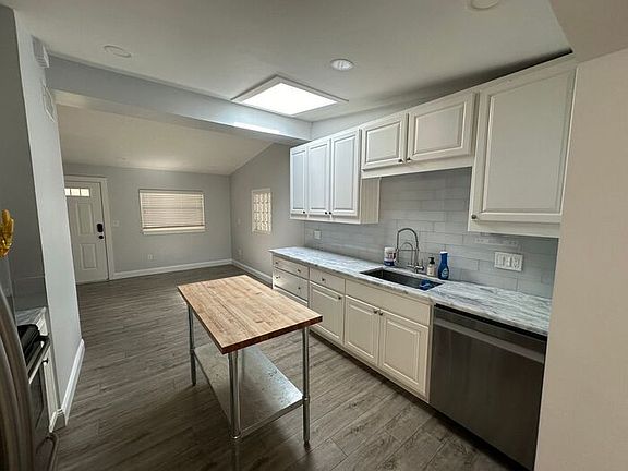 4th image of 333 Cambridge Blvd