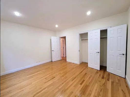 Rented by Gold & Appel Realty Corp | media 20