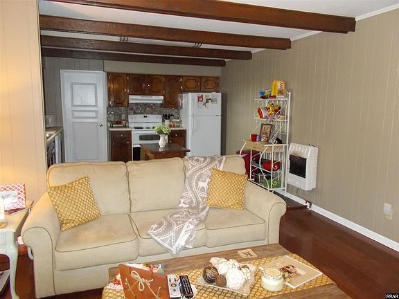 2nd image of 303 Court Dr