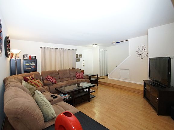 2nd image of 2012 Country Club Dr #15-4G