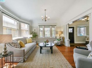 702 33rd St, Oakland, CA 94609
