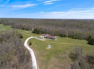 19856 Keck Rd, Siloam Springs, AR 72761