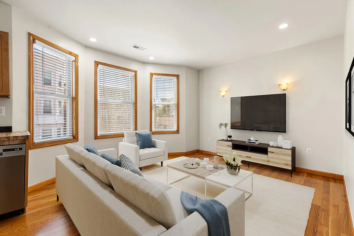 Building Photo - 609 Dorchester Ave #2