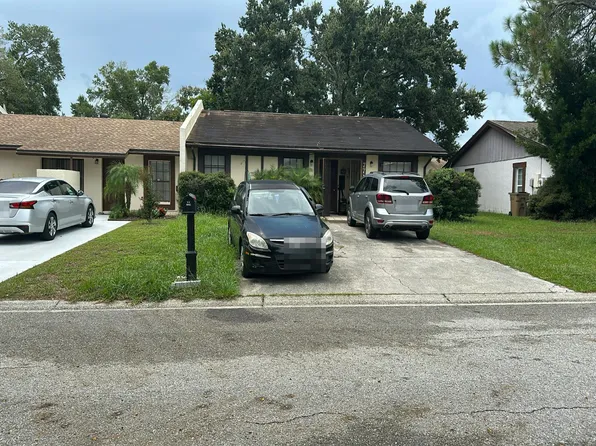 7711 Glades Ct, Temple Terrace, FL 33637